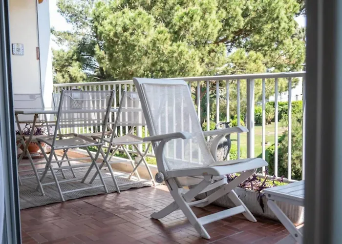 Magnificent Apartment Close To The Beach With Sea View