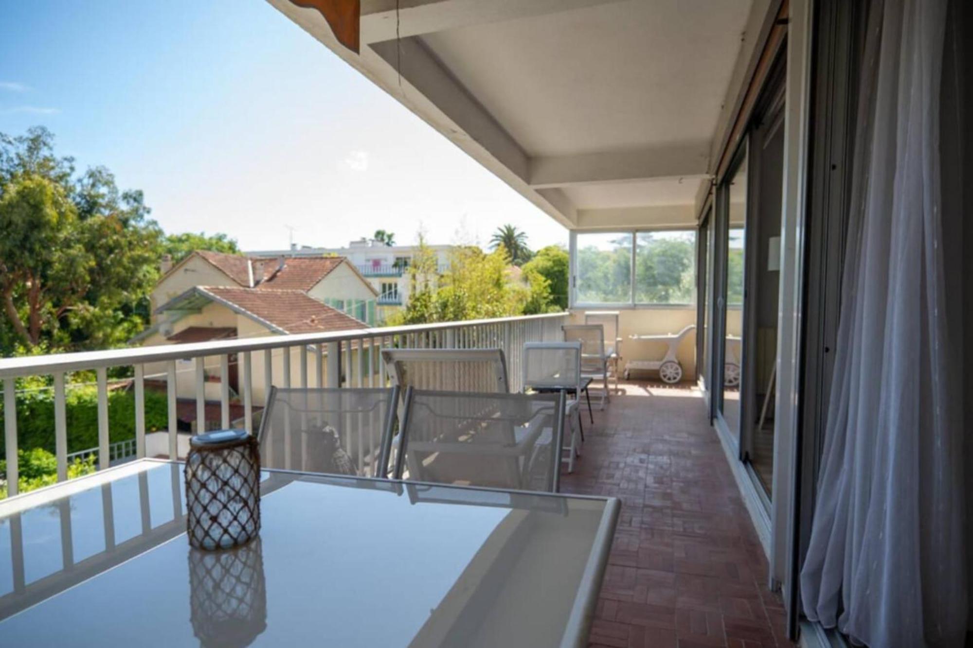 Magnificent Close To The With Sea View Appartamento