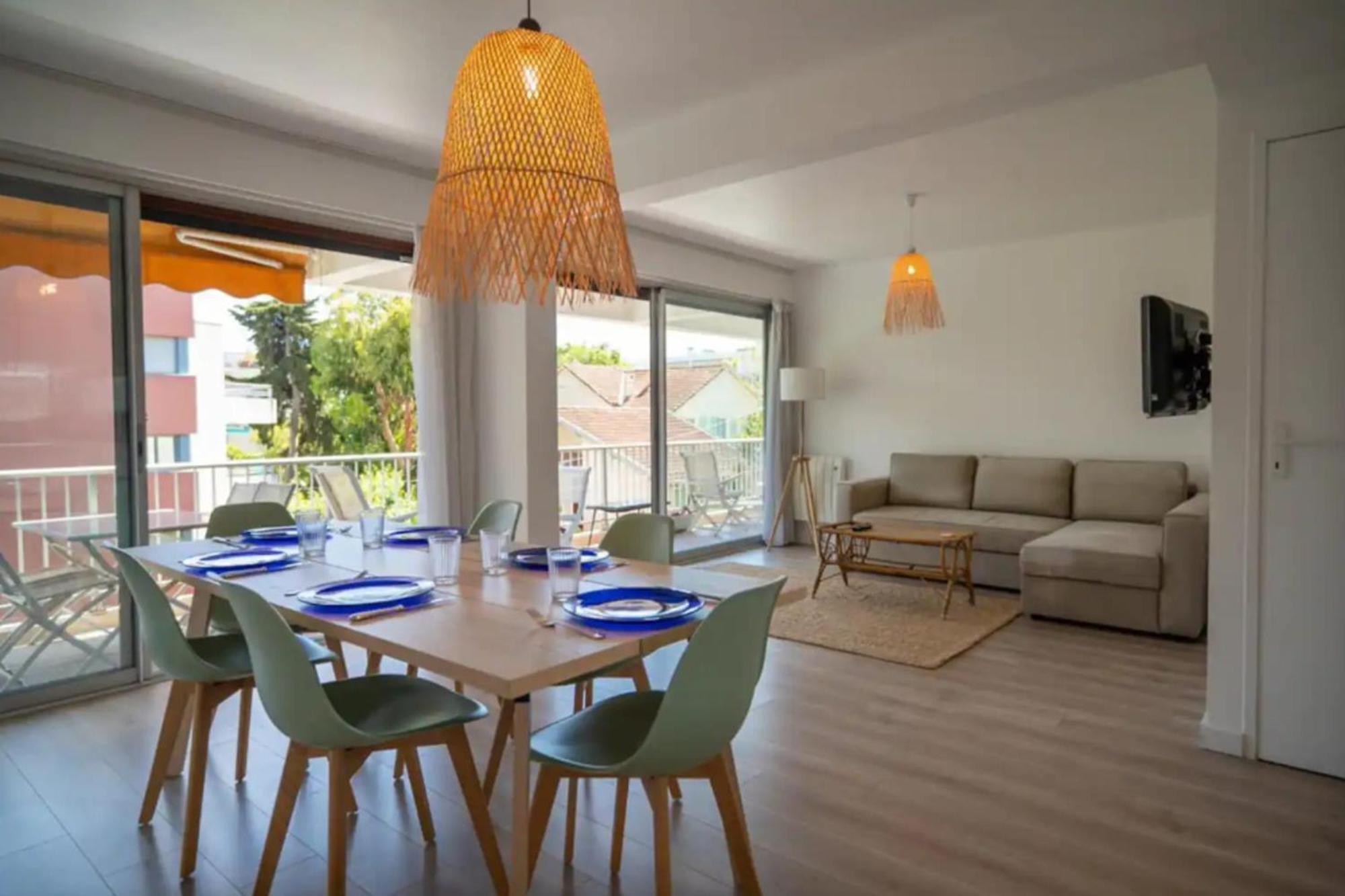 Appartamento Magnificent Close To The With Sea View Antibes